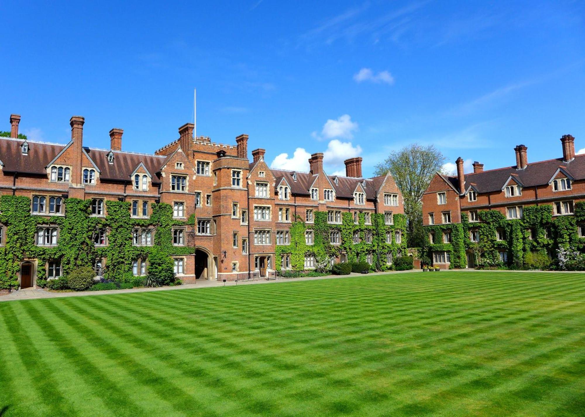 Apartment Selwyn College,